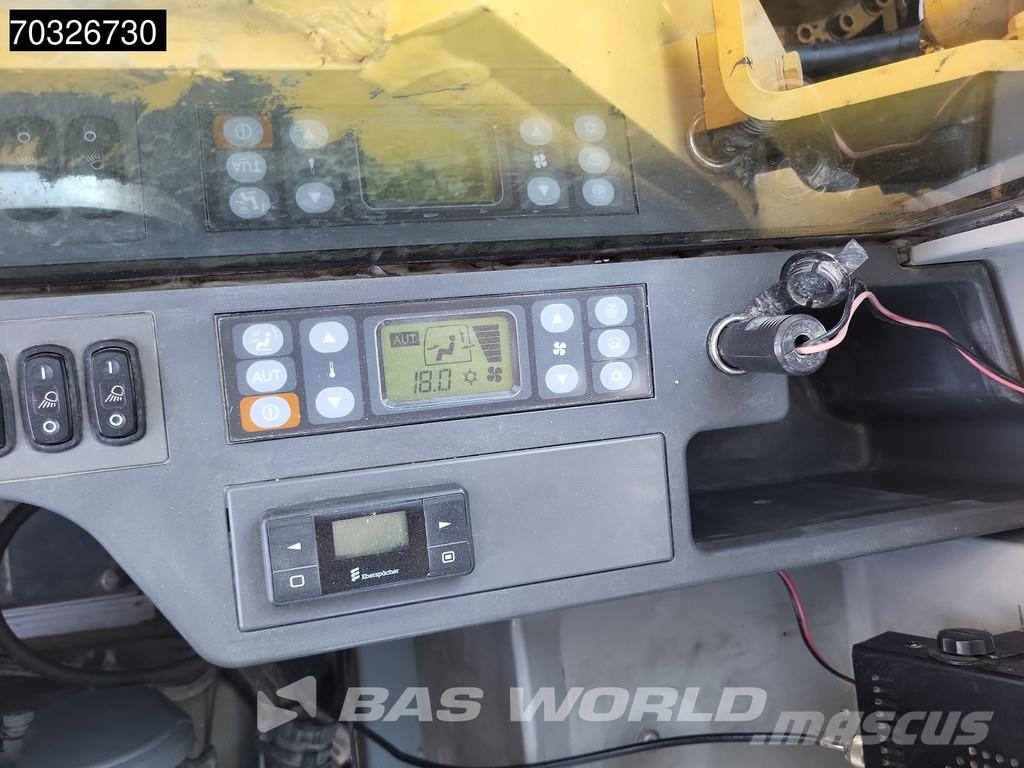 CAT 336 F L XE حفارات زحافة