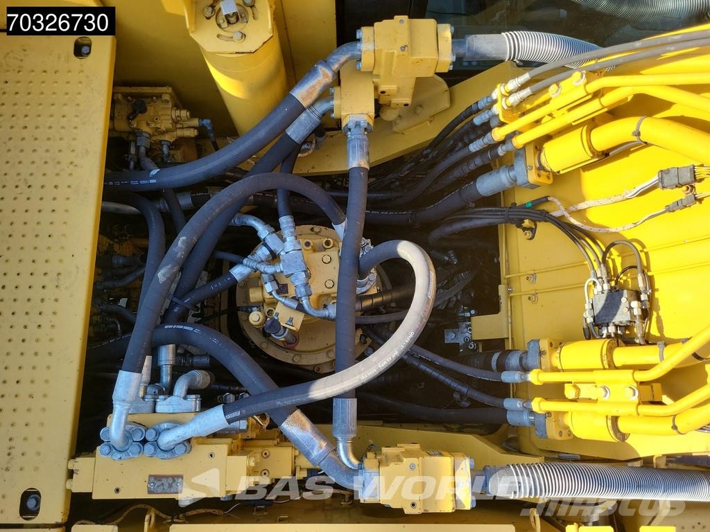 CAT 336 F L XE حفارات زحافة