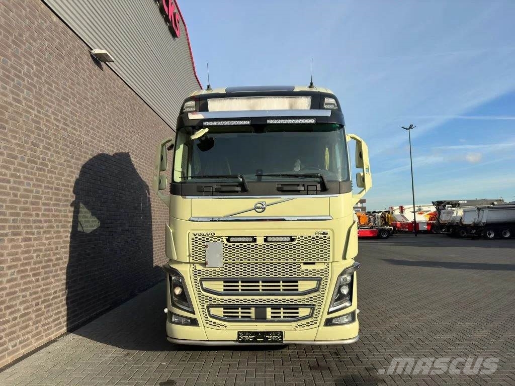 Volvo FH 16.750 6X4 XXL CABINE TREKKER/SZM/TRACTOR Prime Movers