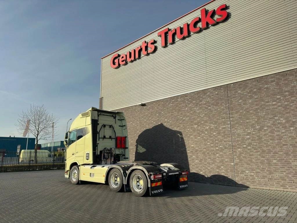 Volvo FH 16.750 6X4 XXL CABINE TREKKER/SZM/TRACTOR Prime Movers