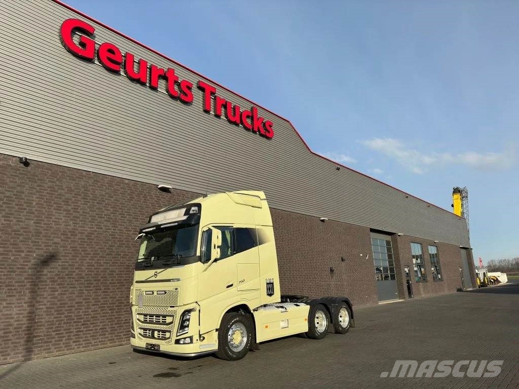 Volvo FH 16.750 6X4 XXL CABINE TREKKER/SZM/TRACTOR Prime Movers