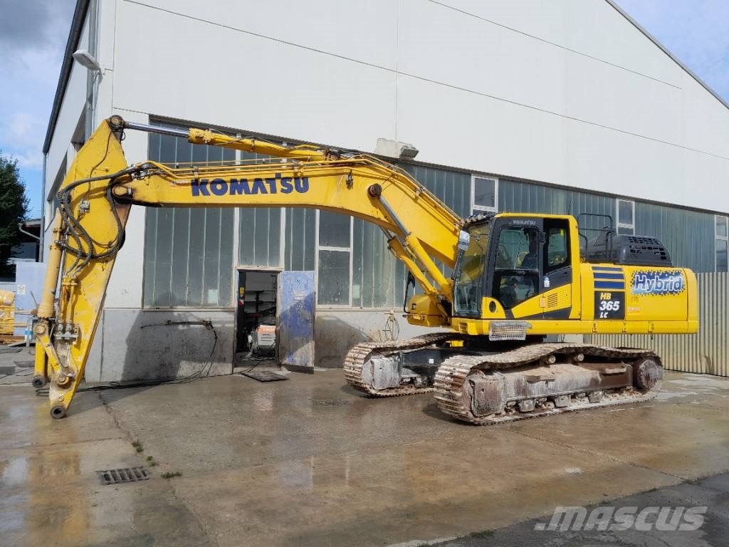 Komatsu HB365 حفارات زحافة