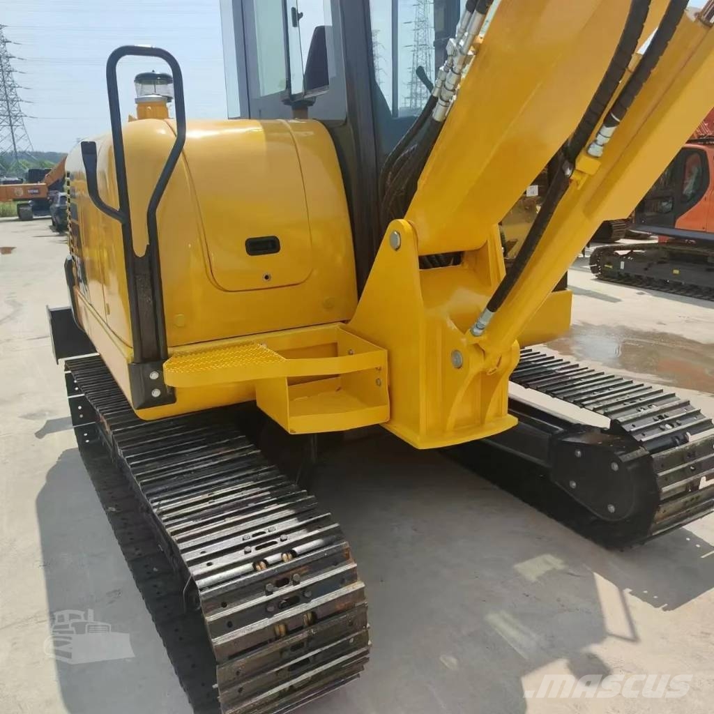 Komatsu PC 56 Miniescavatori