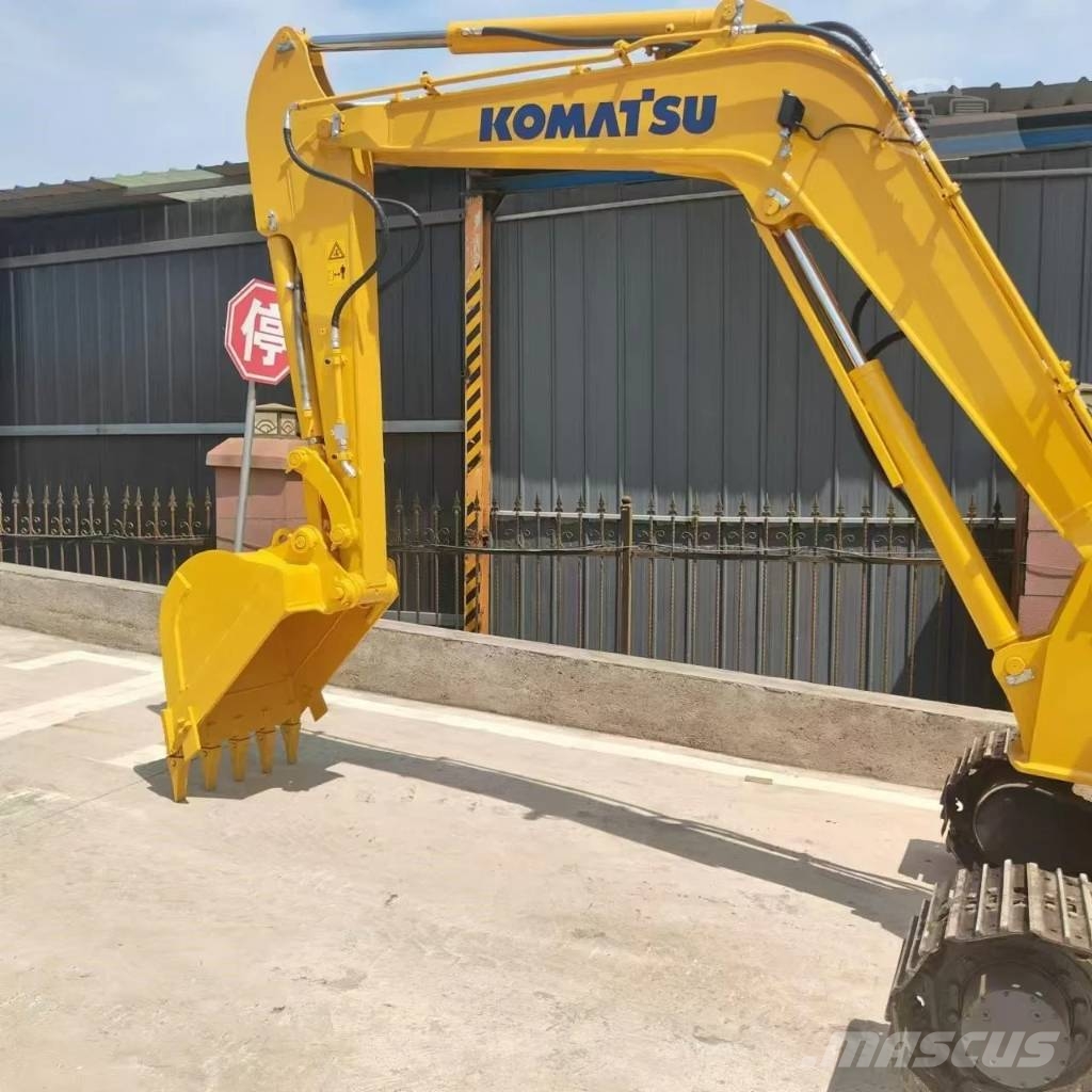 Komatsu PC 56 Miniescavatori