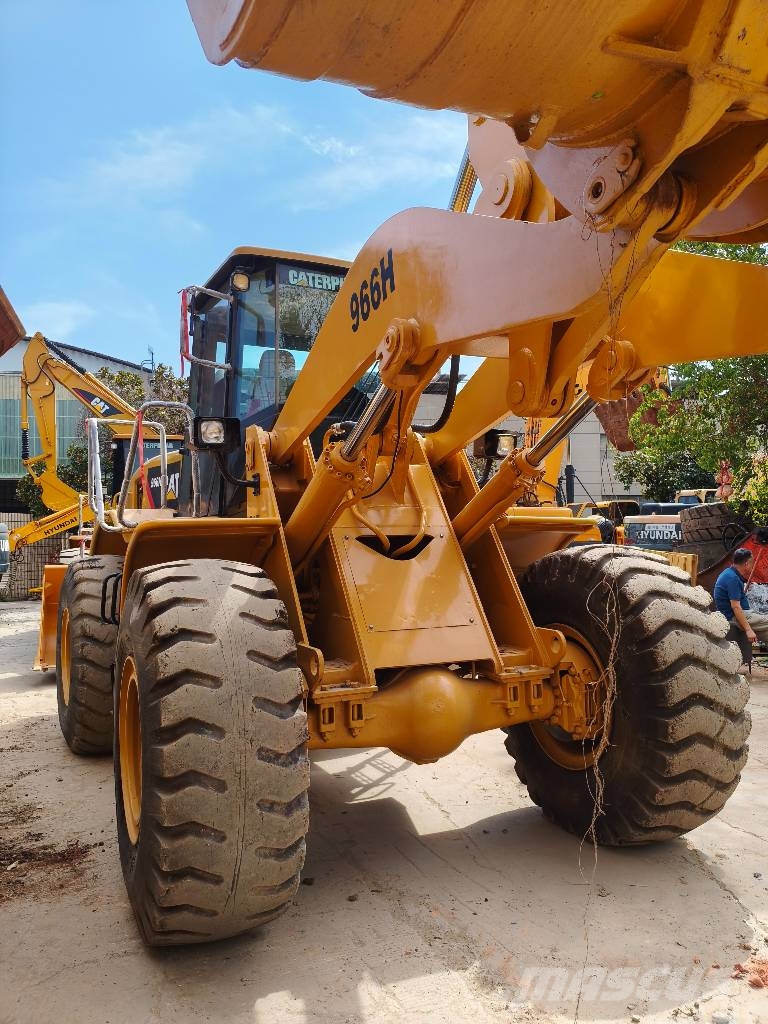 CAT 966 H Rataslaadurid