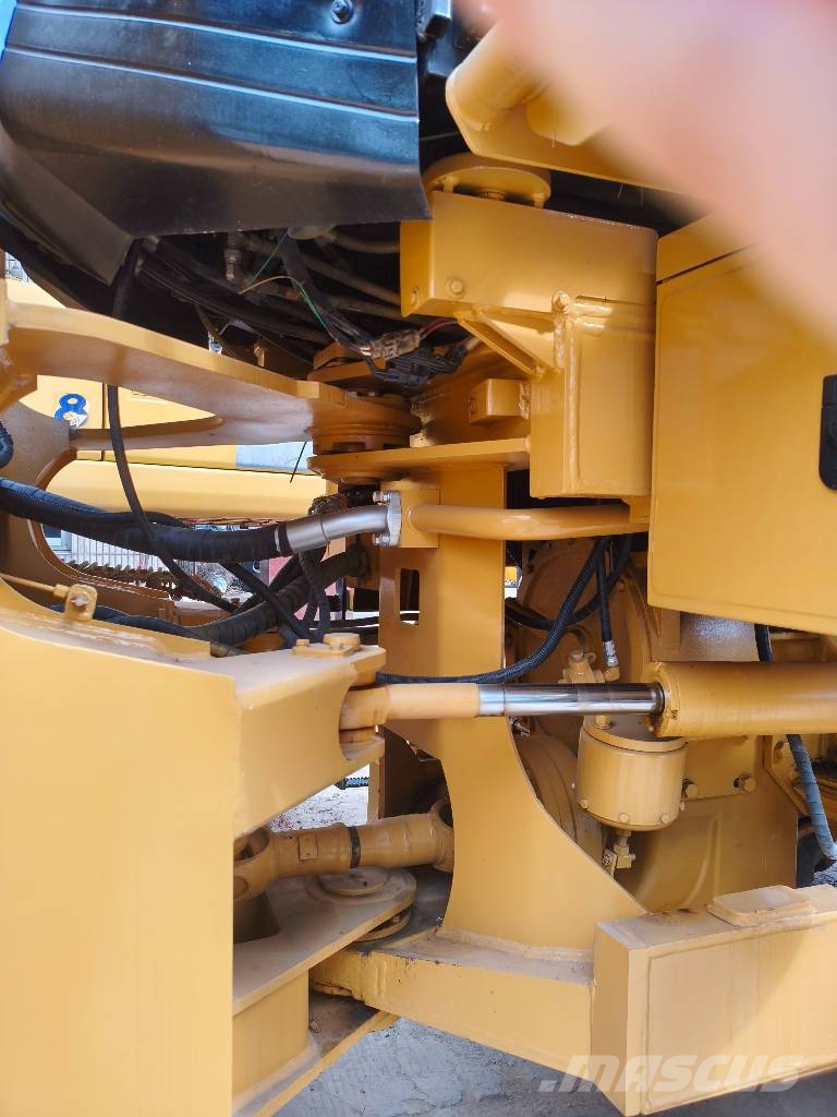 CAT 966 H Rataslaadurid