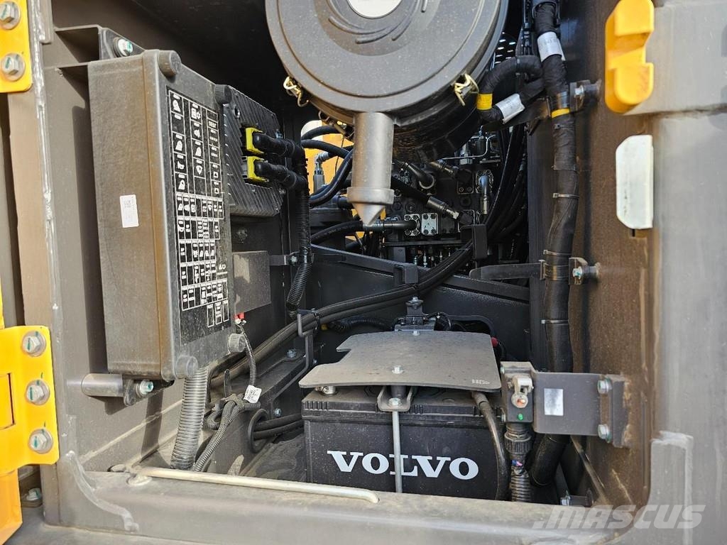 Volvo EC210 EB Rupsgraafmachines
