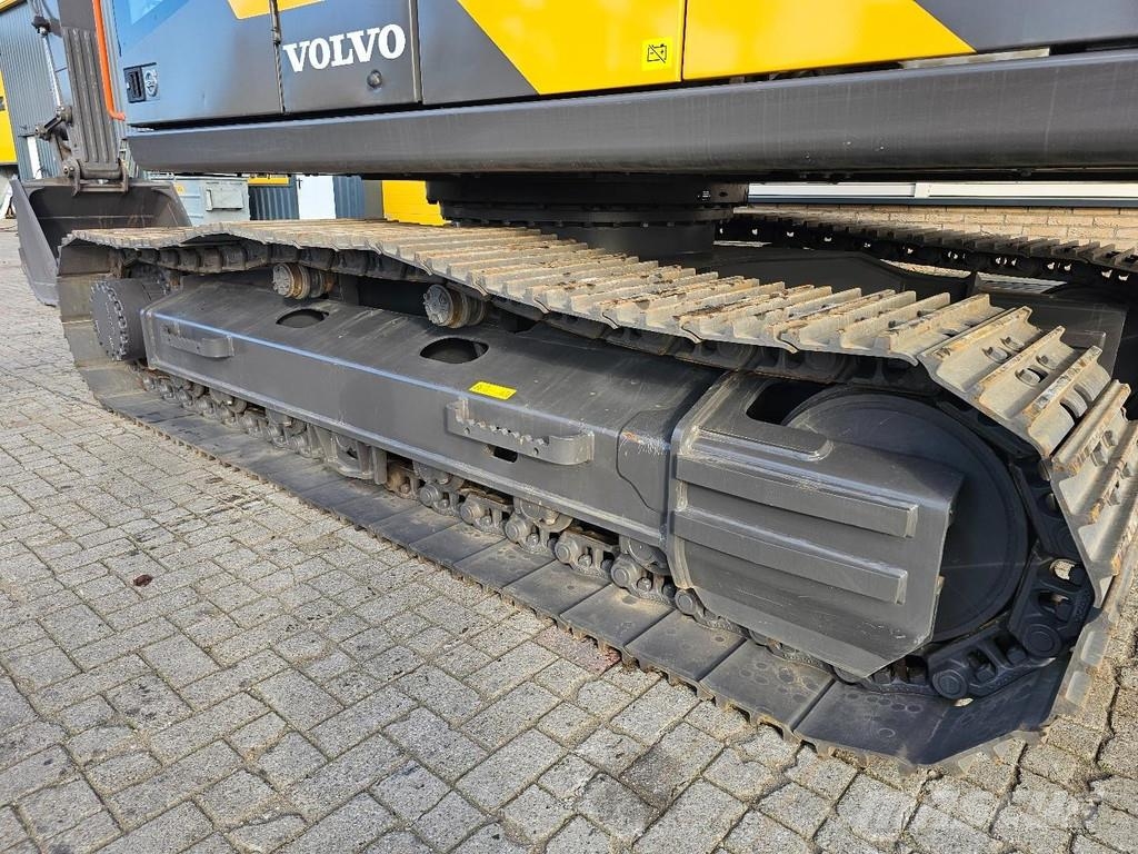 Volvo EC210 EB Bageri guseničari