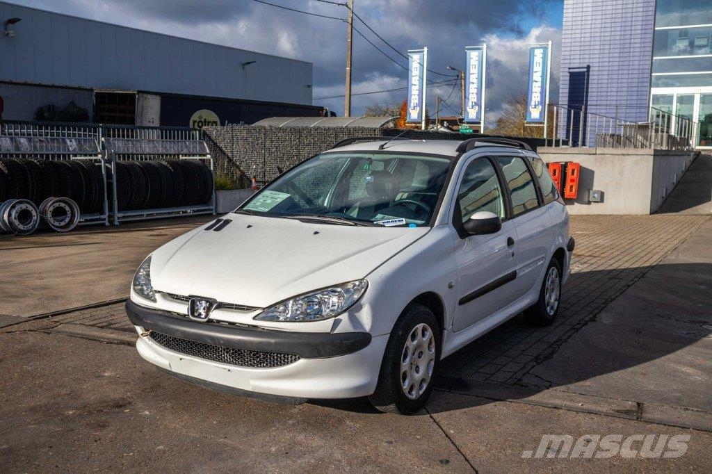 Peugeot 206 SW Carros