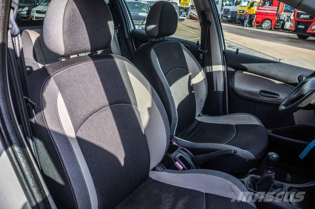 Peugeot 206 SW Carros