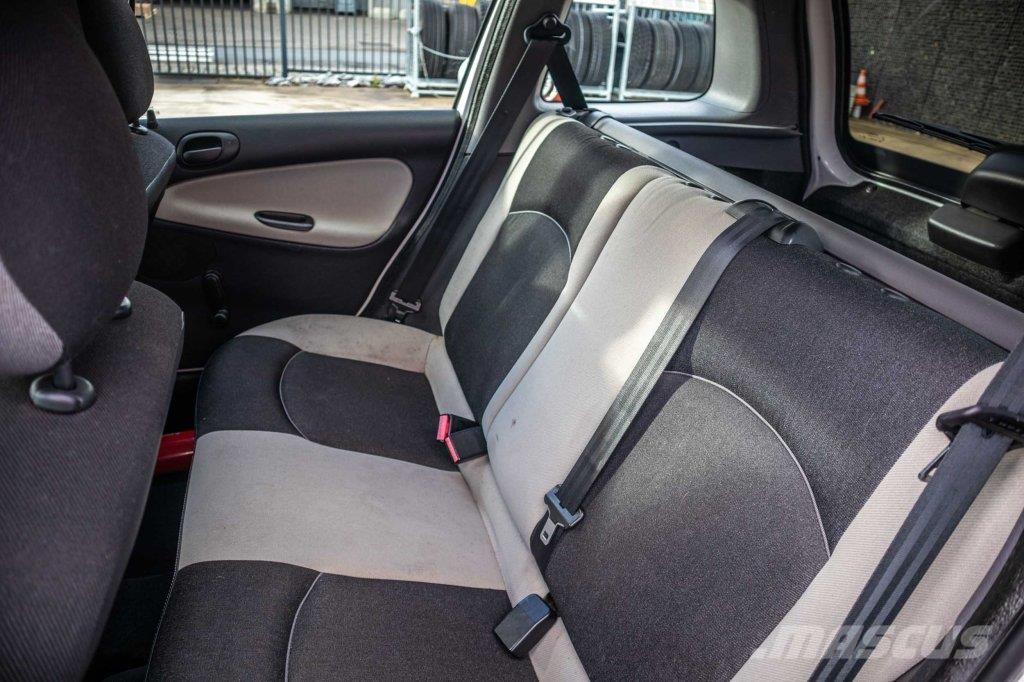 Peugeot 206 SW Carros