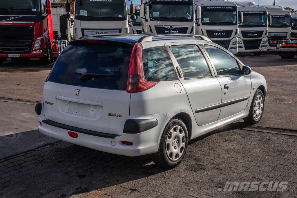Peugeot 206 SW Carros