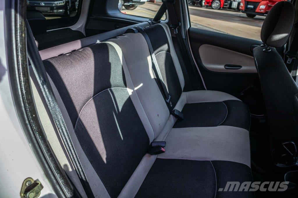Peugeot 206 SW Carros