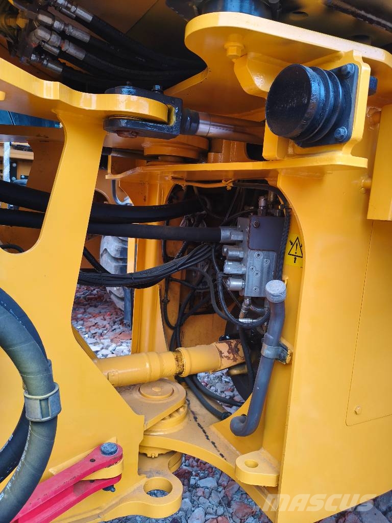 Volvo L120 ホイールローダー・タイヤショベル