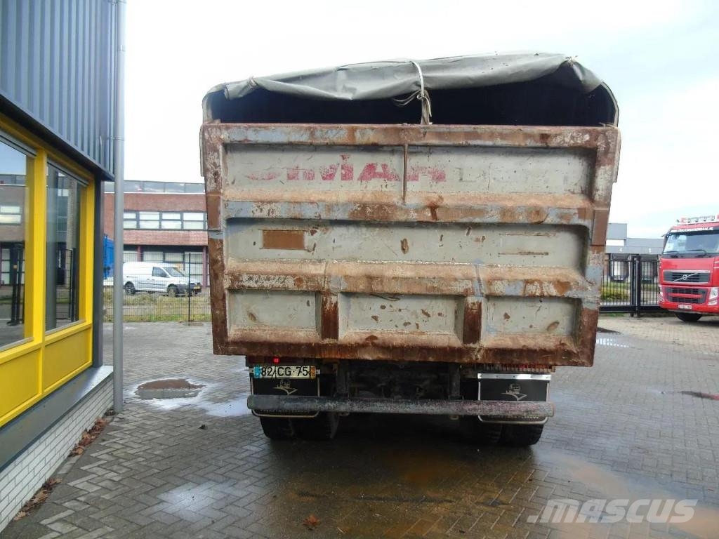Renault Kerax 420 DCI + MANUAL + SPRING + 6X4 + PERFECT شاحنات قلابة