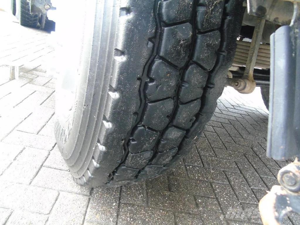Renault Kerax 420 DCI + MANUAL + SPRING + 6X4 + PERFECT شاحنات قلابة