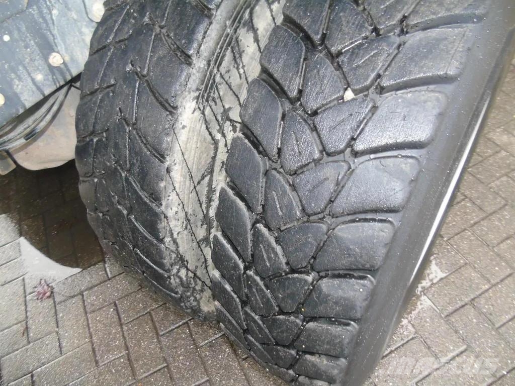 Renault Kerax 420 DCI + MANUAL + SPRING + 6X4 + PERFECT شاحنات قلابة