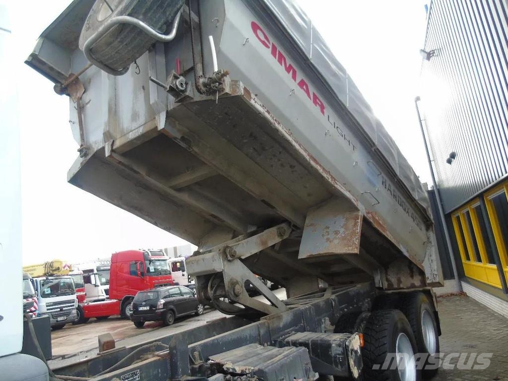 Renault Kerax 420 DCI + MANUAL + SPRING + 6X4 + PERFECT شاحنات قلابة