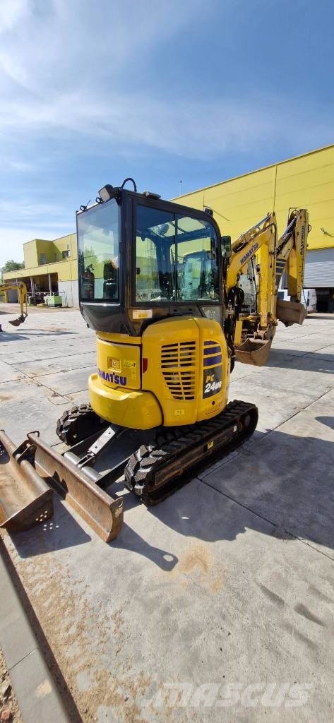 Komatsu PC 24 MR-5 حفارات صغيرة أقل من 7 طن (حفارات صغيرة)