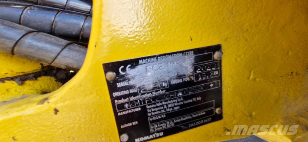 Komatsu PC 24 MR-5 حفارات صغيرة أقل من 7 طن (حفارات صغيرة)