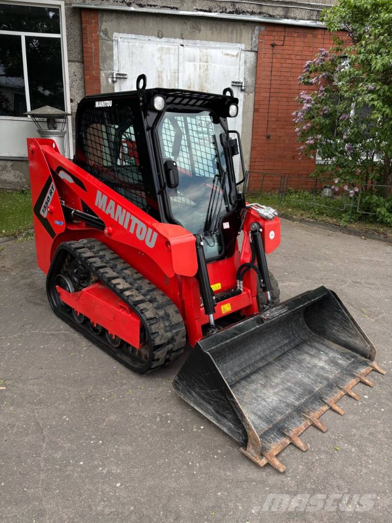 Manitou 1350 RT لوادر زحافة