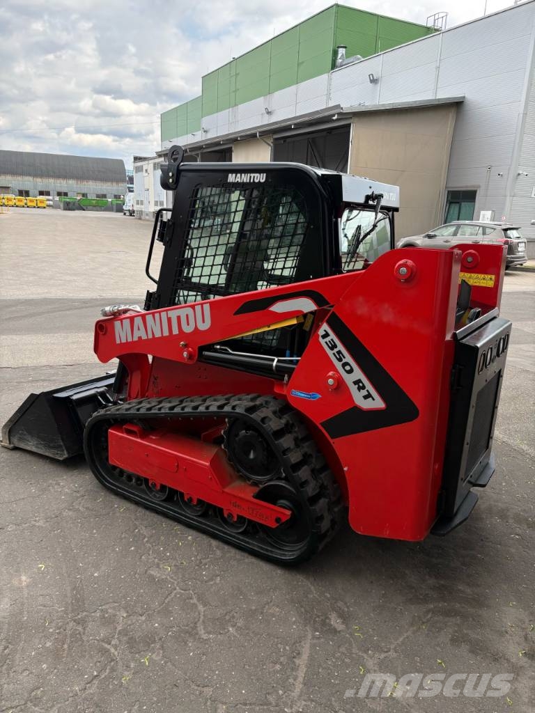 Manitou 1350 RT لوادر زحافة