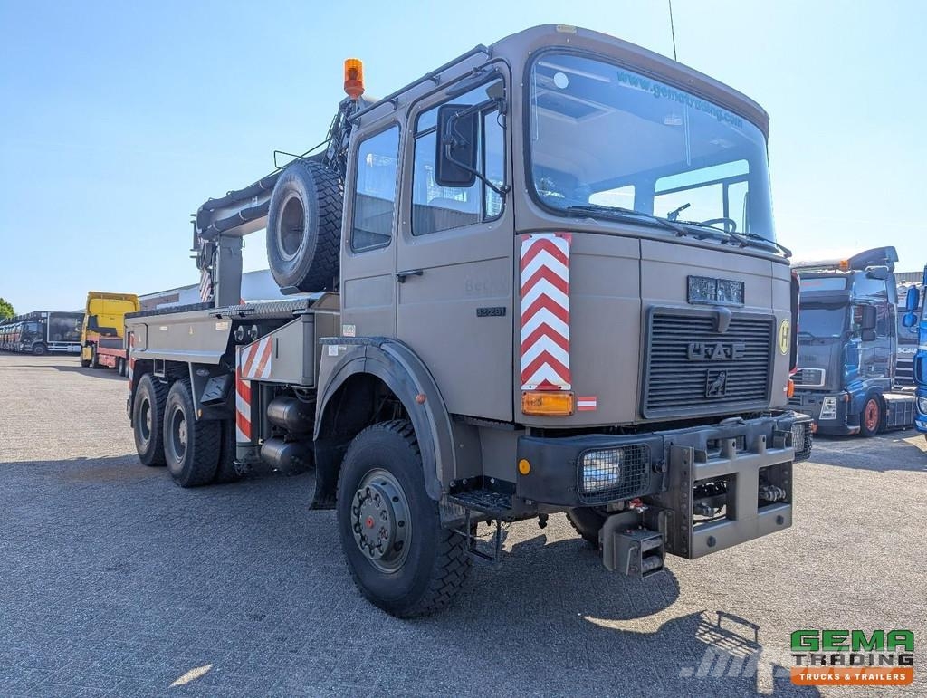  OAF 32.281 6x6  - WSK - Palfinger PK30000T - Hub r Evakuators ar manipulatoru
