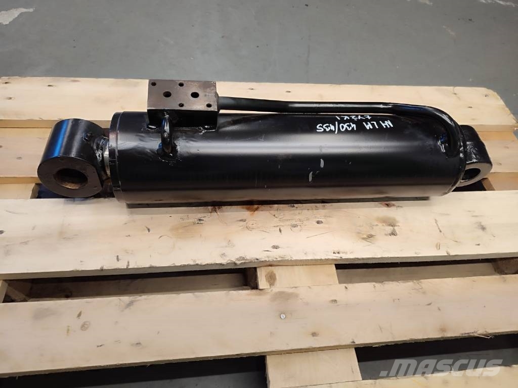New Holland LM 430 bucket leveling hydraulic cylinder Hydraulics