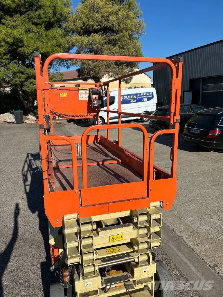 JLG ES 2646 Makazaste platforme