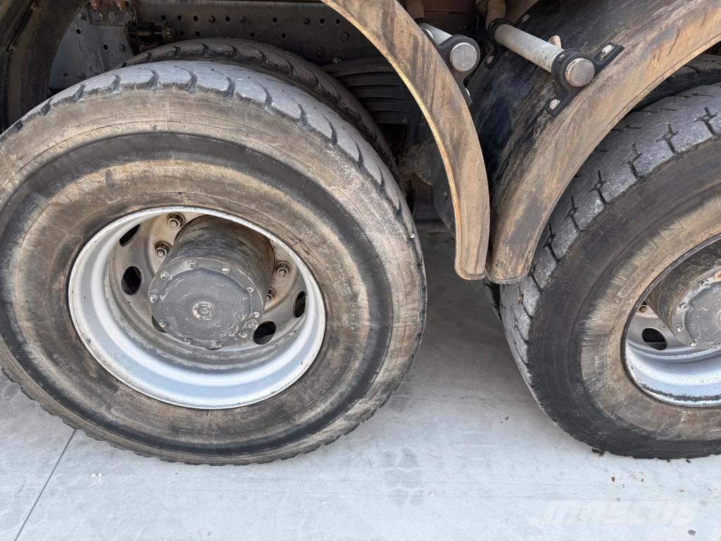 Mercedes-Benz Actros 4151 Actros 4151K V8 8x4 Euro5 40Ton Savivarčių priekabų vilkikai