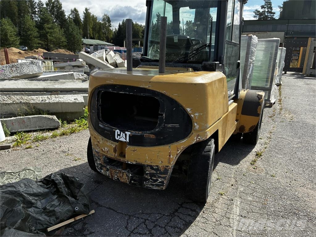 CAT 50 شاحنات الديزل