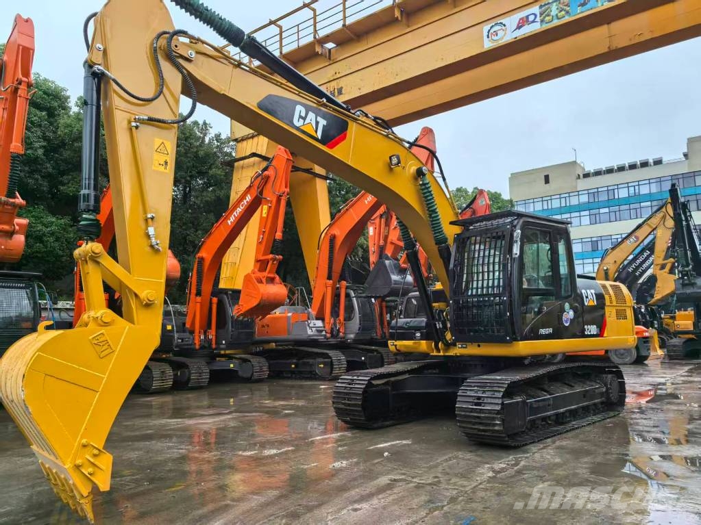 CAT 320D2 대형 굴삭기 29톤 이상