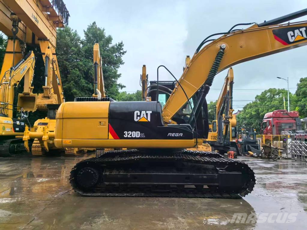 CAT 320D2 대형 굴삭기 29톤 이상