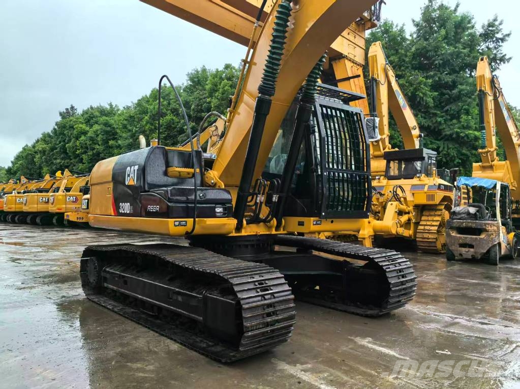 CAT 320D2 대형 굴삭기 29톤 이상