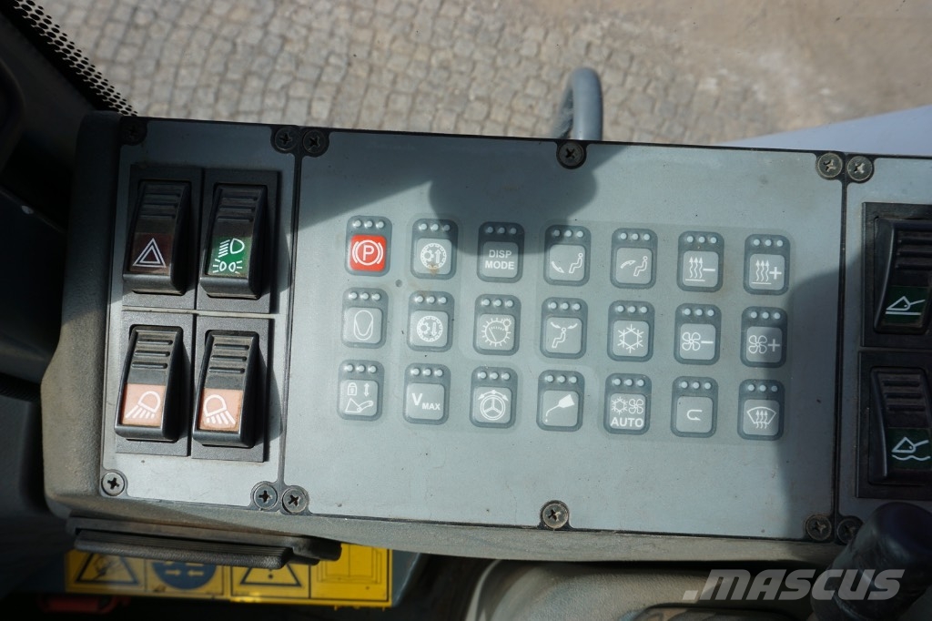 Liebherr L 542 Wielladers