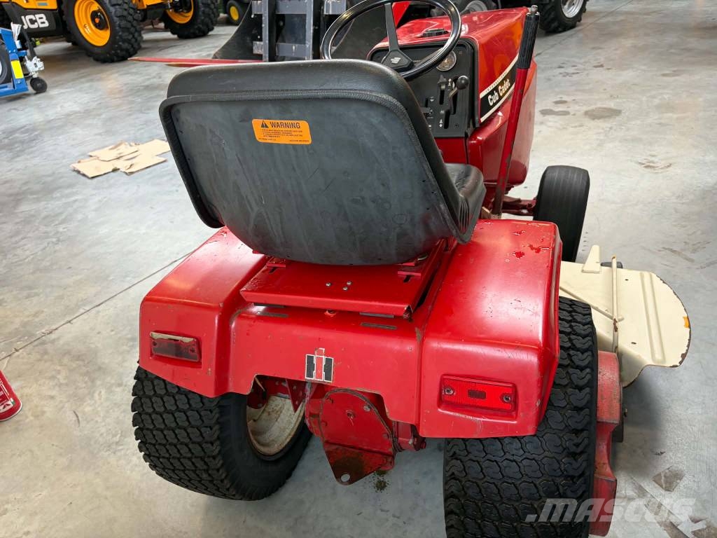 Cub Cadet 682 ركوب الحشائش