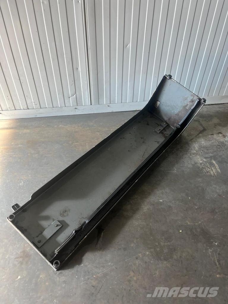 Liebherr cover Hydraulikk
