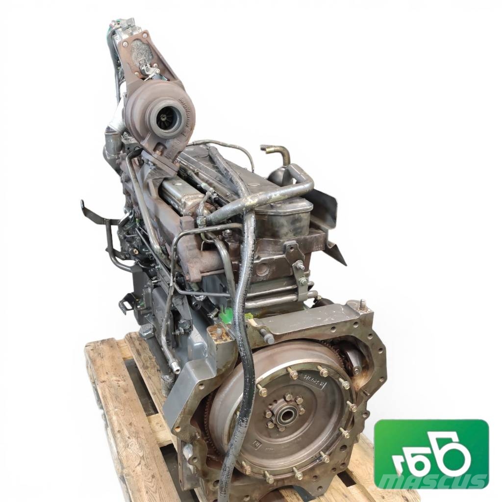 CLAAS Axion 850 Engine R516310 Moottorit