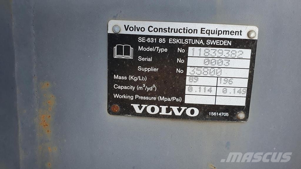 Volvo Tieflöffel 600mm mit Zähnen für MS03 دلاء