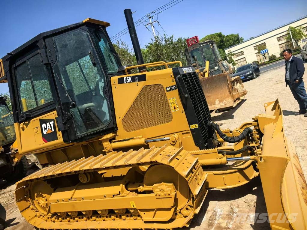 CAT D5K 28th Anniversary Promotion Price Dozer cingolati