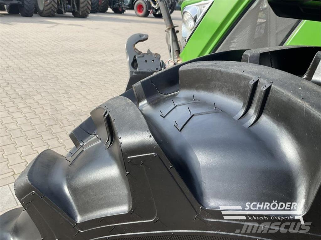 Fendt 724 VARIO S4 PROFI PLUS Трактори