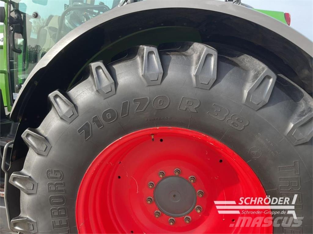 Fendt 724 VARIO S4 PROFI PLUS Трактори