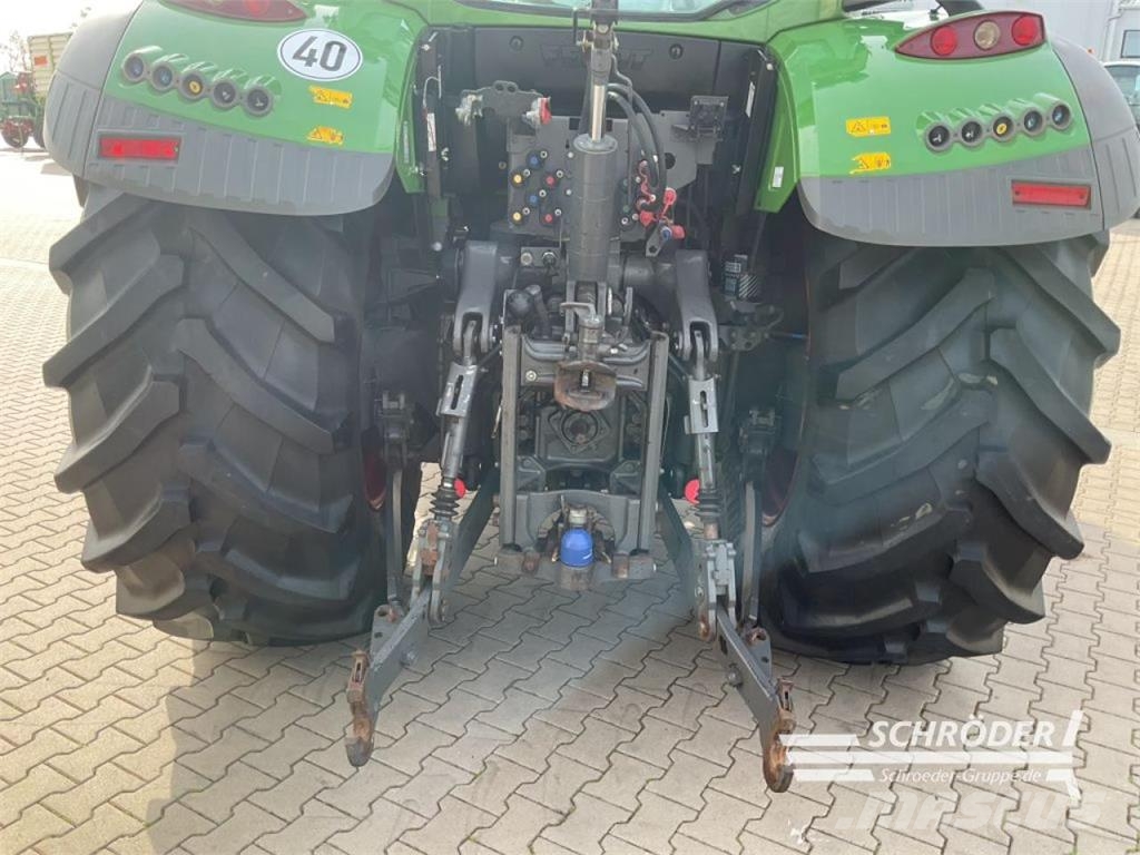 Fendt 724 VARIO S4 PROFI PLUS Трактори