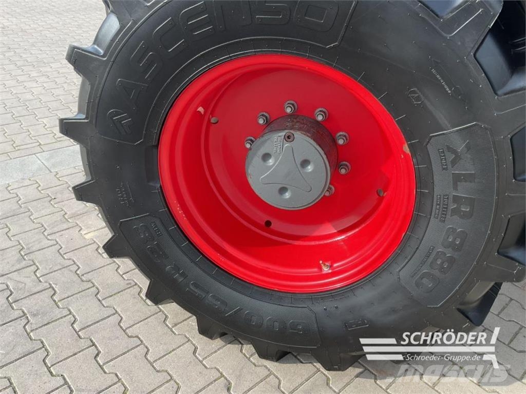Fendt 724 VARIO S4 PROFI PLUS Трактори