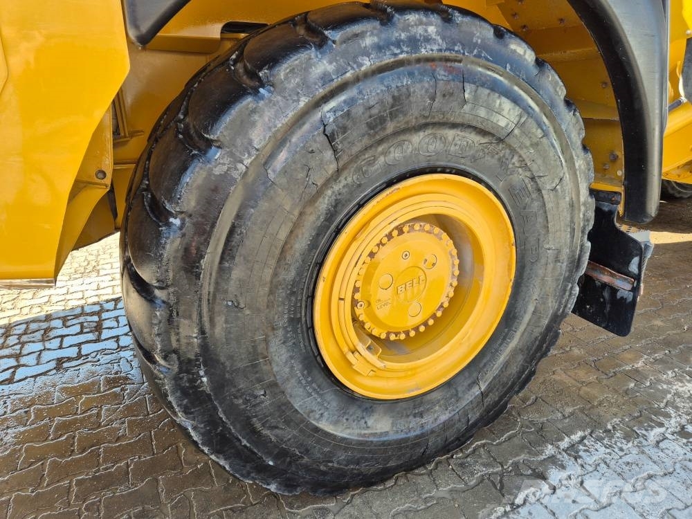 Bell B 40 E Artikulētie pašizgāzēji