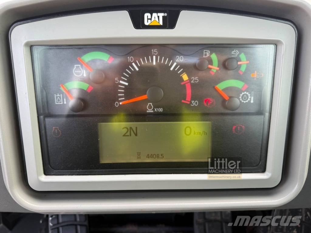 CAT 826 K Augsnes blīvētāji