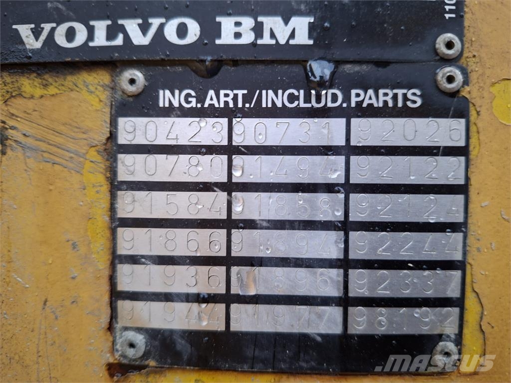 Volvo L90B Kolesni nakladalci