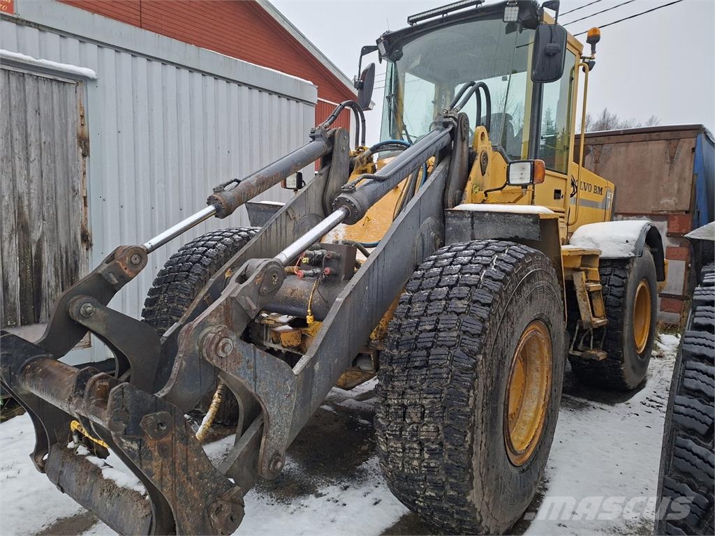 Volvo L90B Kolesni nakladalci