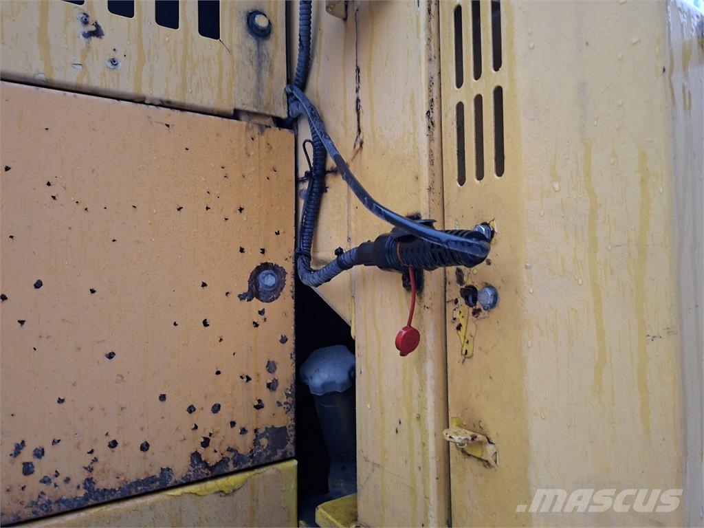 Volvo L90B Kolesni nakladalci