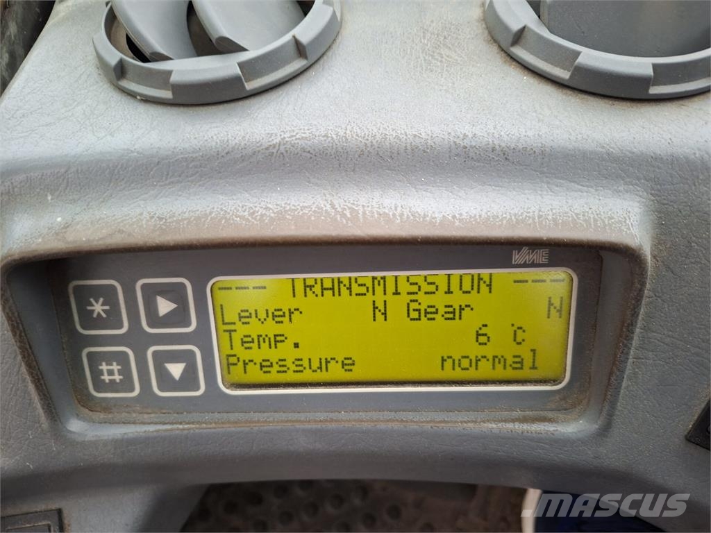Volvo L90B Kolesni nakladalci